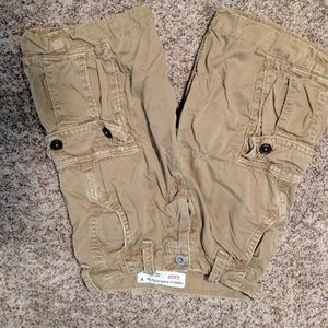 Boys 26" waist American Eagle Classic Cargo shorts